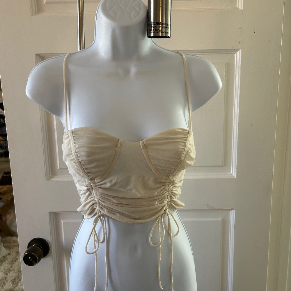 Princess Polly Size 6 Ivory Ruched Crop Top
